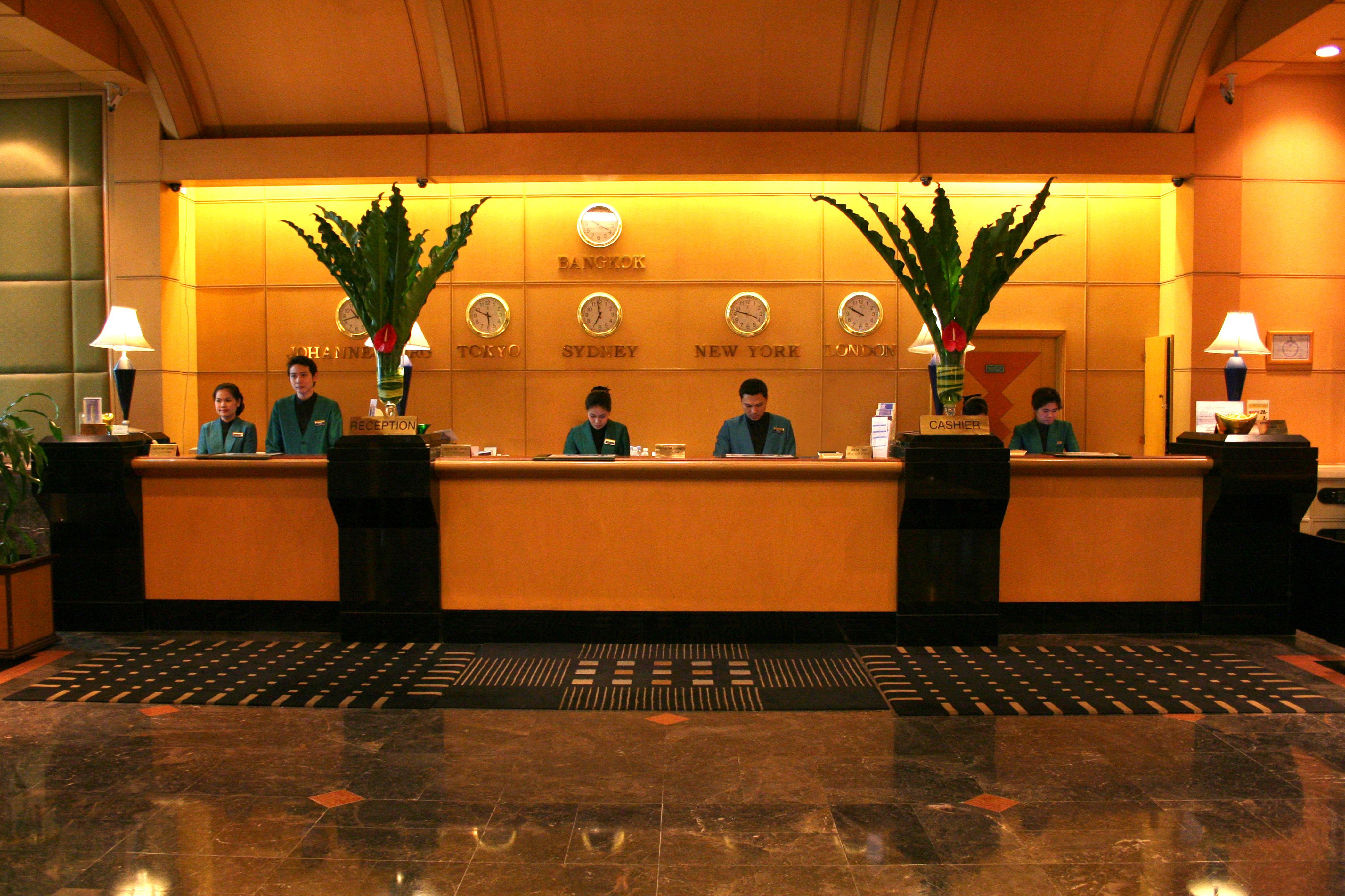 Baiyoke Sky Hotel Bangkok Esterno foto