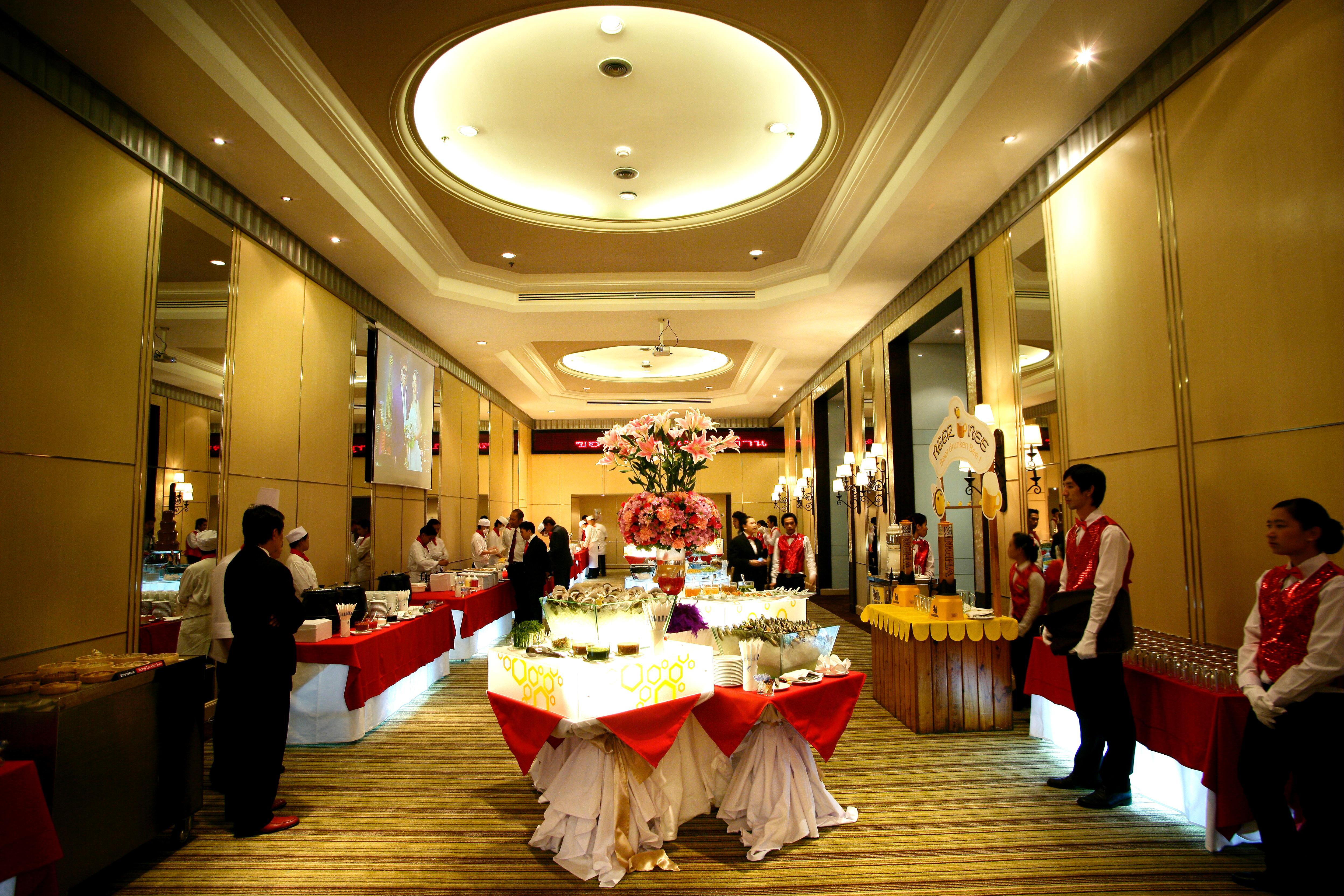 Baiyoke Sky Hotel Bangkok Esterno foto