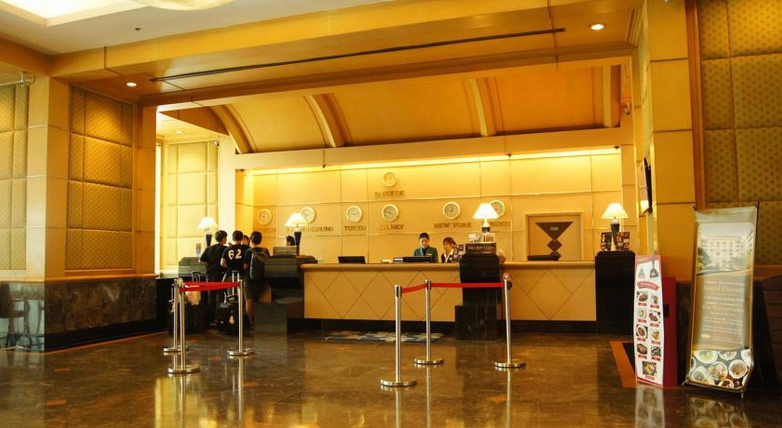Baiyoke Sky Hotel Bangkok Esterno foto